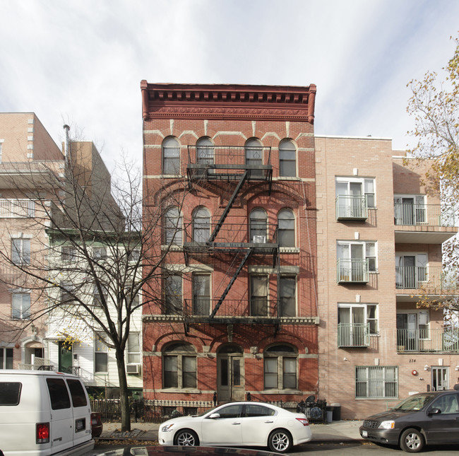 236 Franklin Ave in Brooklyn, NY - Building Photo - Building Photo