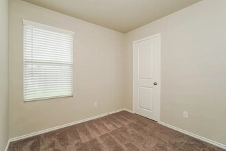 7347 Plata Cir in San Antonio, TX - Foto de edificio - Building Photo