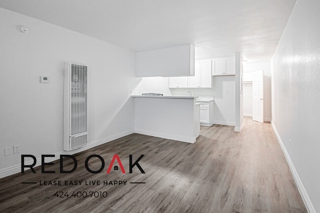 property at 7947 Reseda Blvd