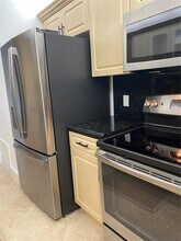 1200 Hibiscus Ave, Unit 303 in Pompano Beach, FL - Foto de edificio - Building Photo