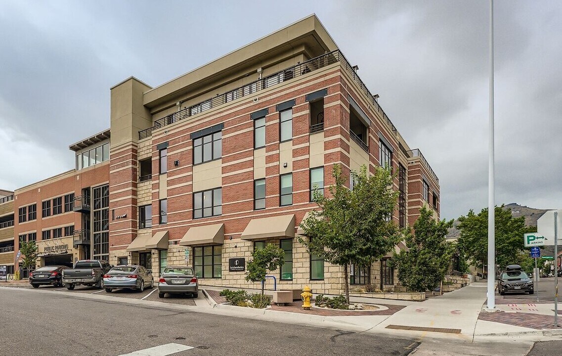 701 12th St in Golden, CO - Building Photo