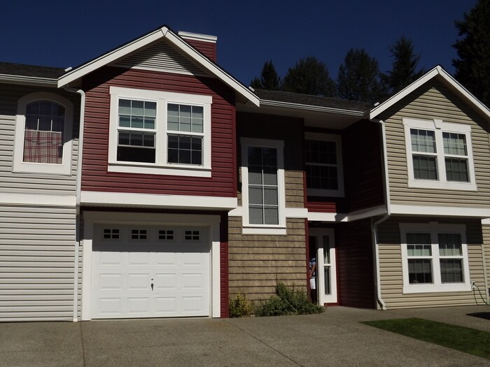 10511 140th St Ct E in Puyallup, WA - Building Photo