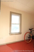 569 Main St in Medford, MA - Foto de edificio - Building Photo