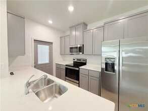 215 A Riptide Dr in Temple, TX - Building Photo - Building Photo