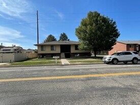 3943 S 700 W, Unit Apt 1 in Riverdale, UT - Building Photo