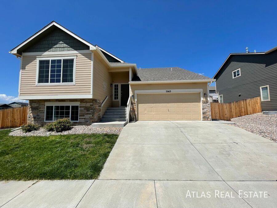 7063 Red Cardinal Loop in Colorado Springs, CO - Building Photo