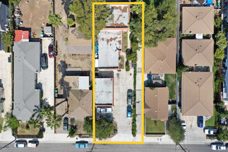 432 Hamilton St in Costa Mesa, CA - Building Photo - Building Photo