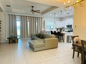 5461 Pecan Dr in Westlake, FL - Building Photo - Building Photo