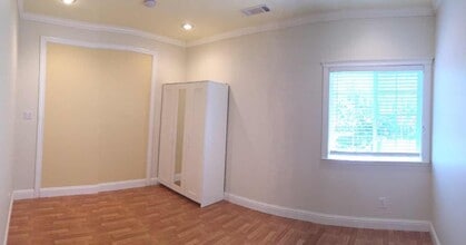 2150 Clarke Ave in East Palo Alto, CA - Building Photo - Building Photo