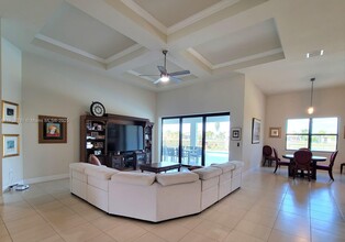 9117 Balsamo Dr. in Palm Beach Gardens, FL - Building Photo - Building Photo