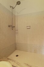 5840 NE 22nd Way, Unit 727 in Fort Lauderdale, FL - Building Photo - Building Photo