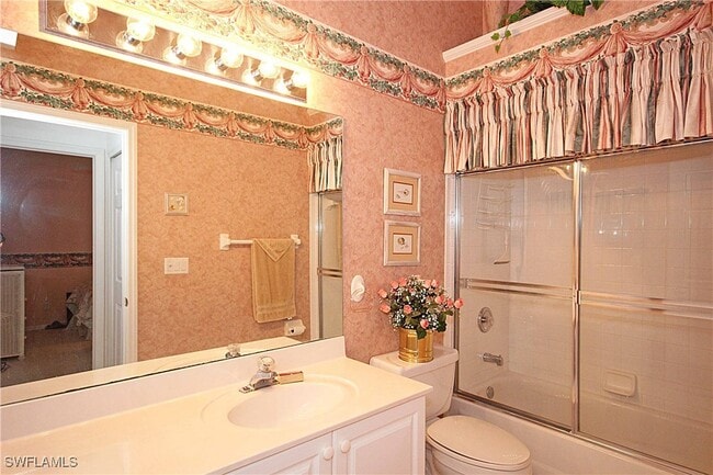 property at 322 Melrose Pl