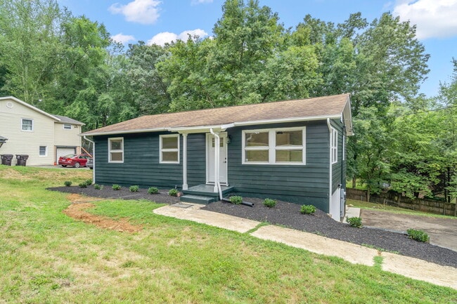 property at 1316 Huntington Rd