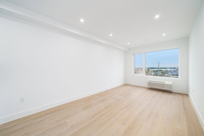 3309 Liberty Ave in North Bergen, NJ - Building Photo - Building Photo