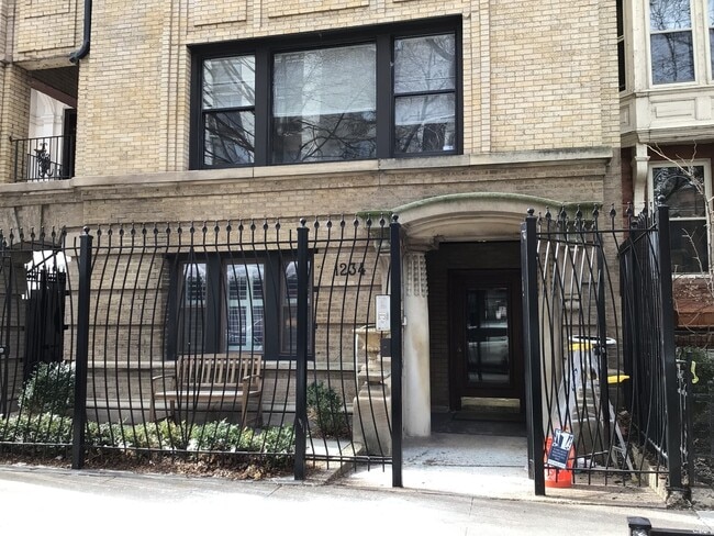 property at 1234 N Dearborn St