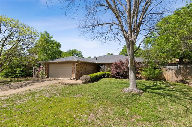 property at 2834 Columbine Dr