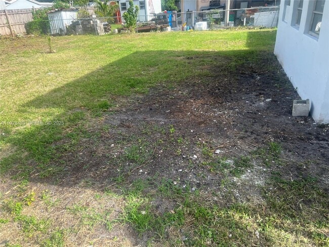 3921 SW 59th Ave in West Park, FL - Building Photo - Building Photo