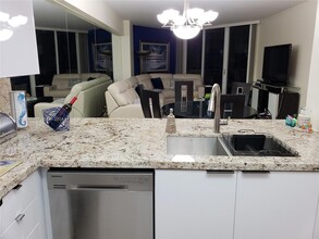 17375 Collins Ave, Unit 906 in Sunny Isles Beach, FL - Building Photo - Building Photo