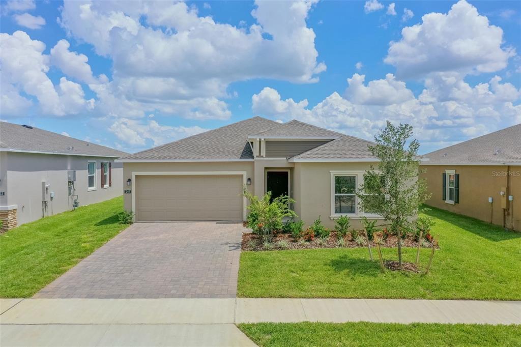 249 Streamwater Wy in Groveland, FL - Building Photo