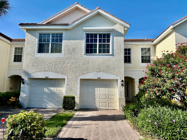 property at 1164 Oxford Ln