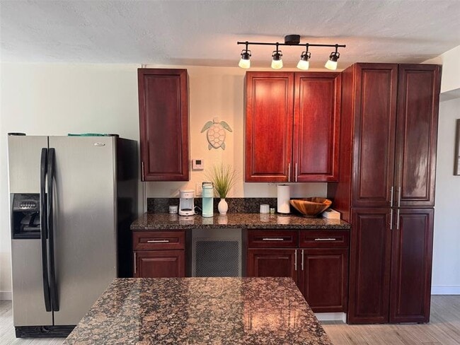 1101 SE 4th Ct in Deerfield Beach, FL - Building Photo - Building Photo