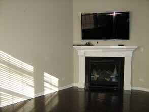 3175 Coral Ln in Glenview, IL - Building Photo - Building Photo