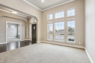 8804 Vantage Point Dr in Austin, TX - Building Photo - Building Photo