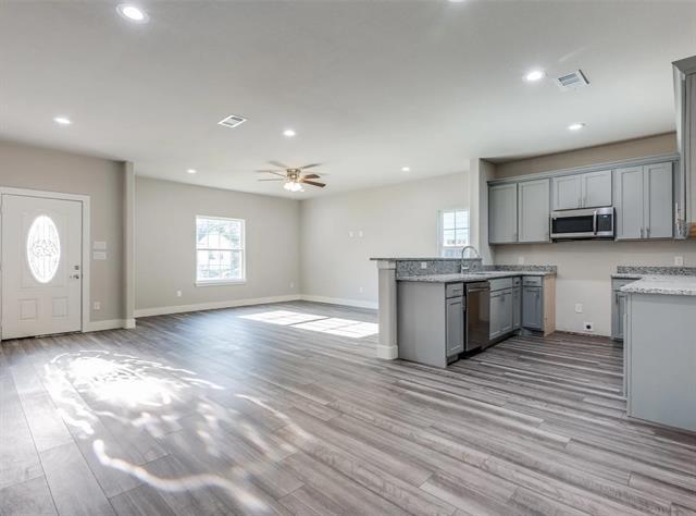 2434 Easley St in Dallas, TX - Building Photo - Building Photo