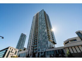 13398-13104 104 Ave in Surrey, BC - Building Photo