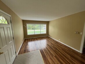 5611 S Quincy St in Hinsdale, IL - Building Photo - Building Photo