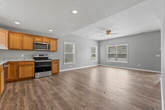 2134 Galahad Cv in Fort Wayne, IN - Foto de edificio - Building Photo