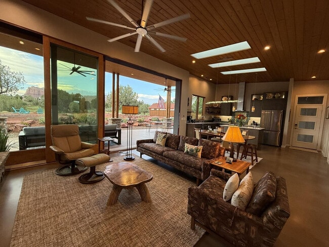 105 Rojo Dr in Sedona, AZ - Building Photo - Building Photo