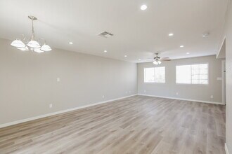 9229 S Las Lomitas Pl in Phoenix, AZ - Building Photo - Building Photo