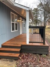 6647 Kenny Lane in Byrnes Mill, MO - Foto de edificio - Building Photo