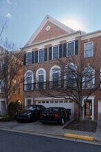 11453 Galliec St in Fairfax, VA - Building Photo - Building Photo