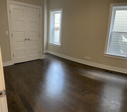 3348 W Warner Ave in Chicago, IL - Building Photo - Building Photo