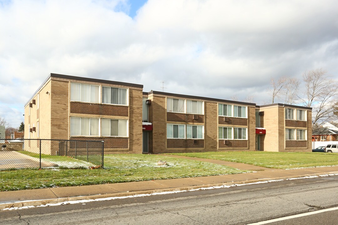 Kirkwood Apartments in Detroit, MI - Building Photo