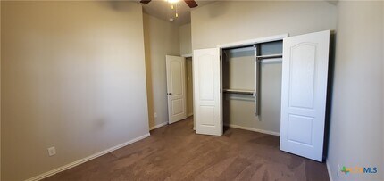 716 Oyster Creek in Buda, TX - Building Photo - Building Photo
