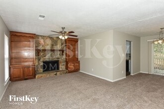 3292 Mixon Way in Stone Mountain, GA - Building Photo - Building Photo