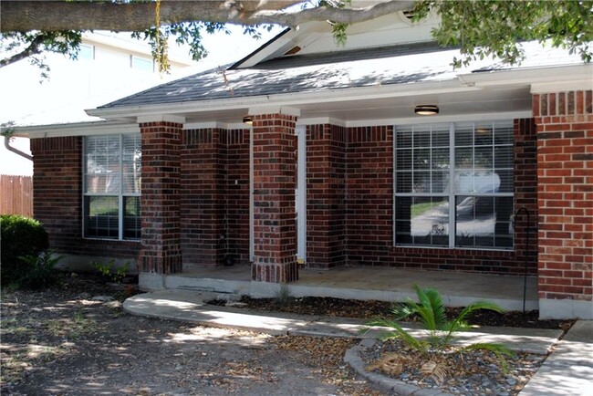 3727 Cheyenne St in Round Rock, TX - Foto de edificio - Building Photo