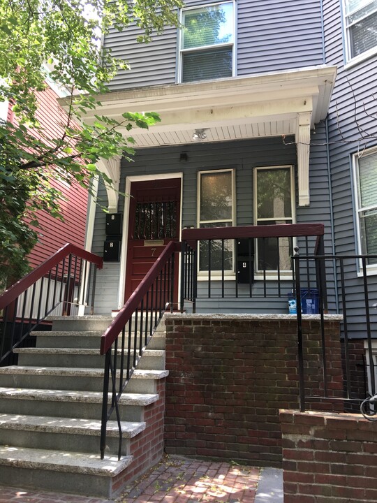 7 Story St, Unit 2 in Cambridge, MA - Foto de edificio