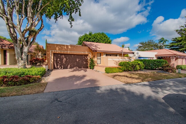 6805 Allegre Ct in Boca Raton, FL - Foto de edificio - Building Photo