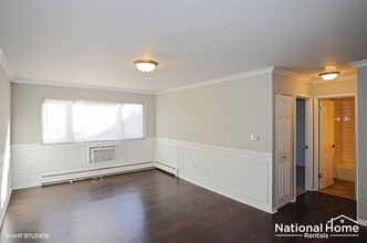 5348 N Cumberland Ave-Unit -222 in Chicago, IL - Building Photo - Building Photo