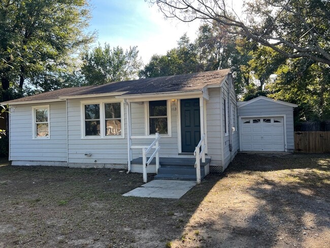 property at 113 Rue Max St