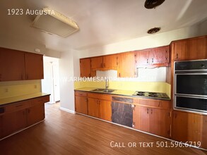 1923 Augusta St in North Little Rock, AR - Building Photo - Building Photo