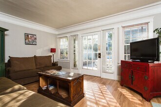 1764 Vista del Mar Ave, Unit 1764 in Los Angeles, CA - Building Photo - Building Photo
