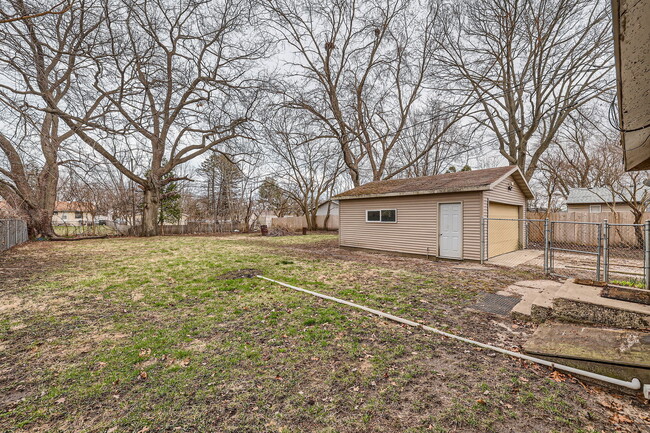 1035 Landon Ave in Winthrop Harbor, IL - Building Photo - Building Photo