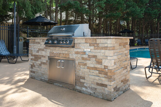 Stadler Place in Greensboro, NC - Building Photo - Building Photo