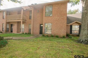 5903 Hollytree Dr in Tyler, TX - Building Photo