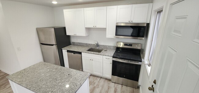 454 Germantown Pike in Lafayette Hill, PA - Building Photo - Building Photo